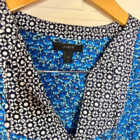 J. Crew Blue Floral Cotton and Silk Multi design Top, Women’s Size 4 - Picture 4 of 7